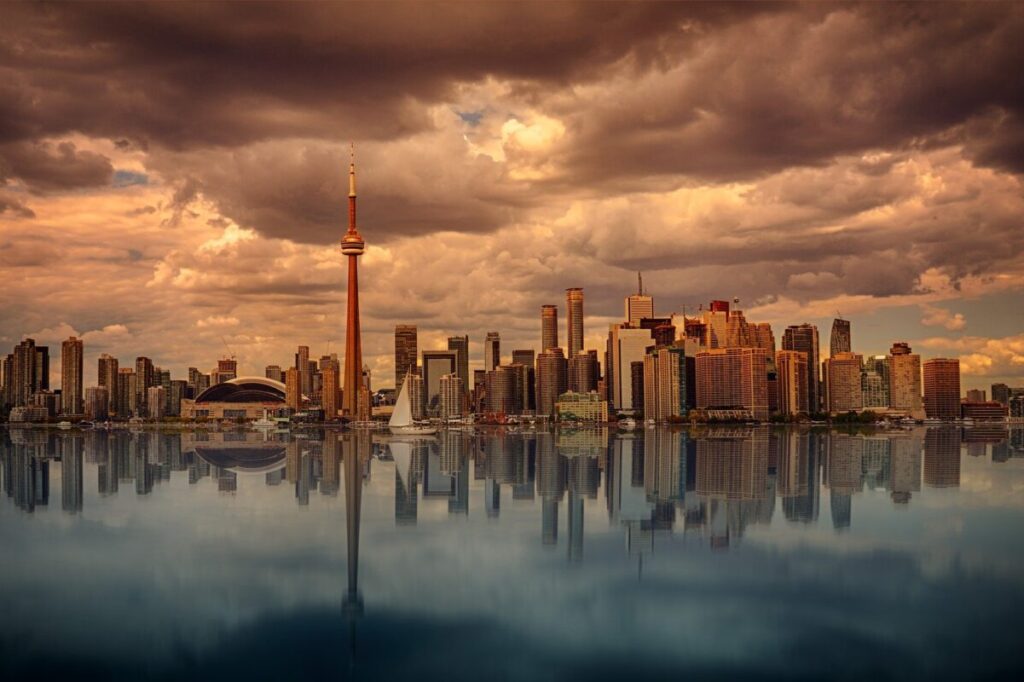 Canadian skyline; Toronto