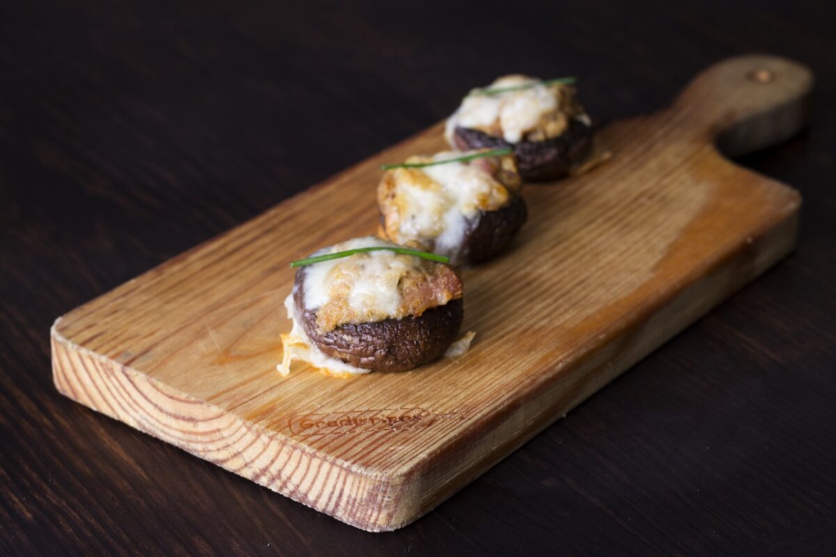 Read more about the article Learn How To Make Crab-Stuffed Mushrooms